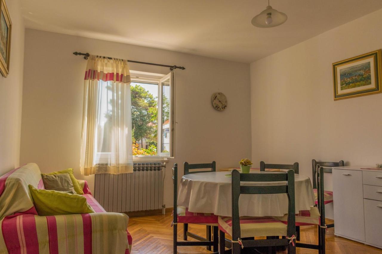 Apartments White & Green In מאלינסקה מראה חיצוני תמונה