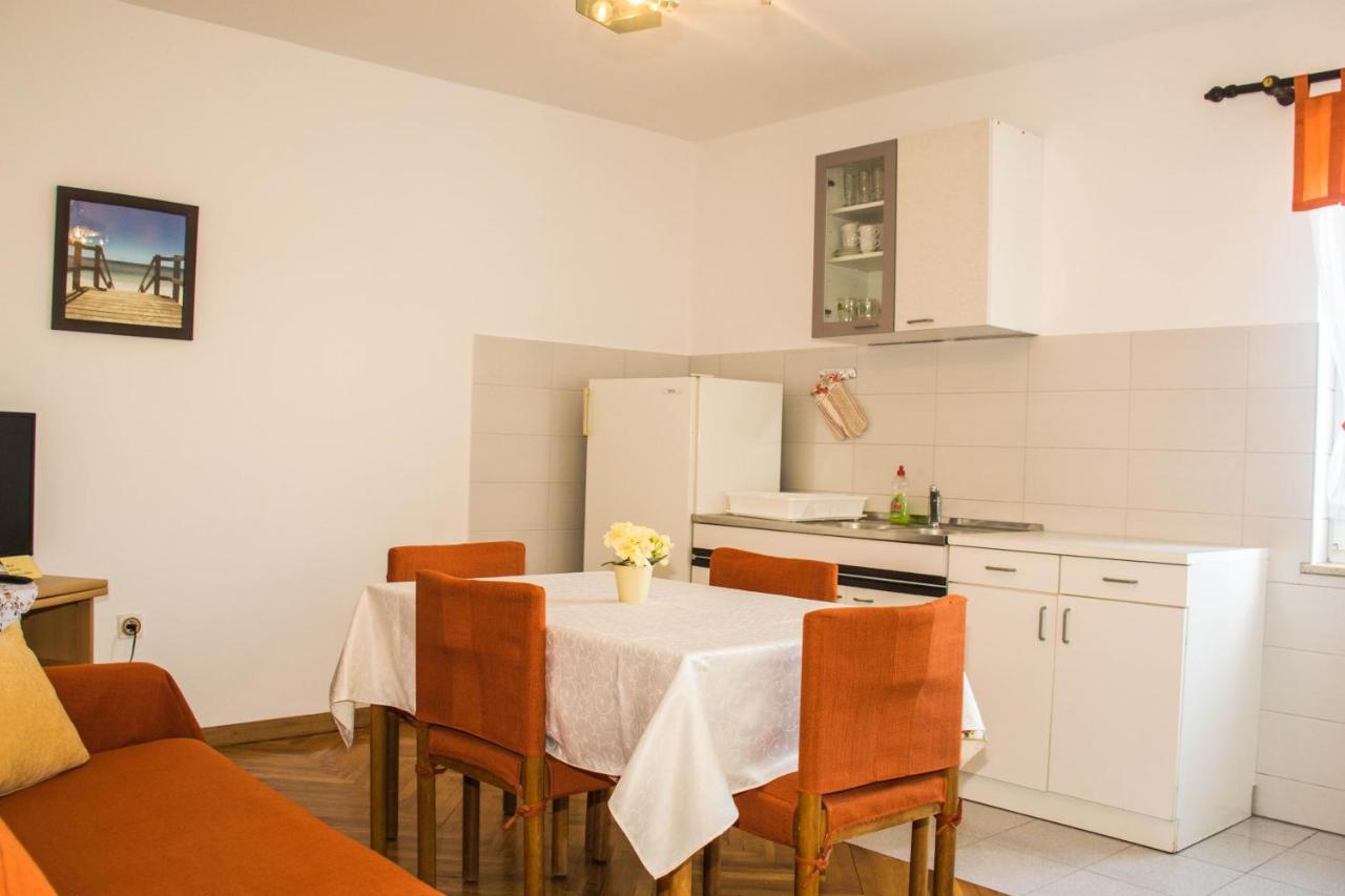 Apartments White & Green In מאלינסקה מראה חיצוני תמונה